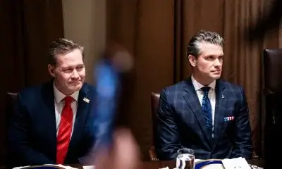 Скандал у Пентагоні: міністр оборони США використовував особистий телефон для секретної комунікації