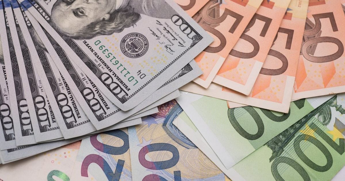 Курс валют на неділю, 20 вересня: долар і євро подорожчали, злотий трохи здешевів