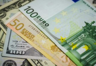 НБУ встановив курс долара на 14 жовтня на рівні 45,08 грн